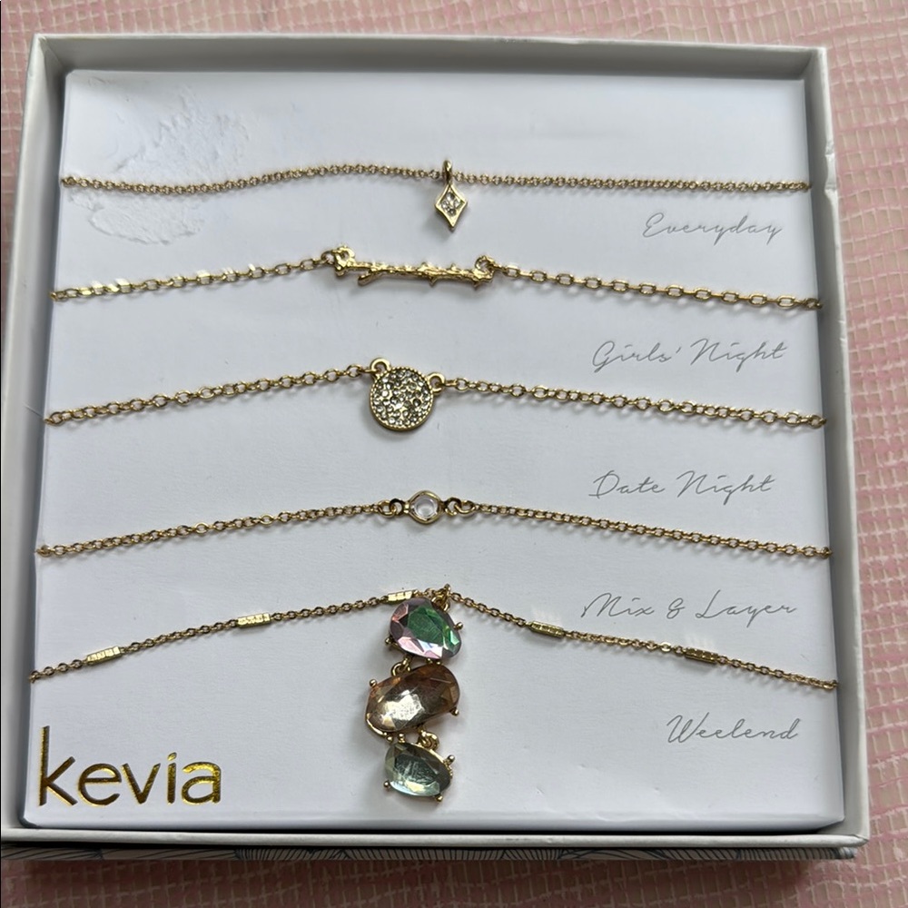 Gold and Multicolor Necklace Set